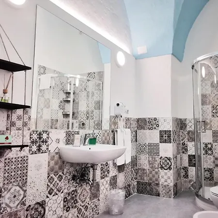 - Via Casalnuovo Collection 3*