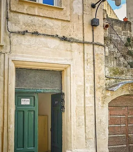 - Via Casalnuovo Collection 3* Matera