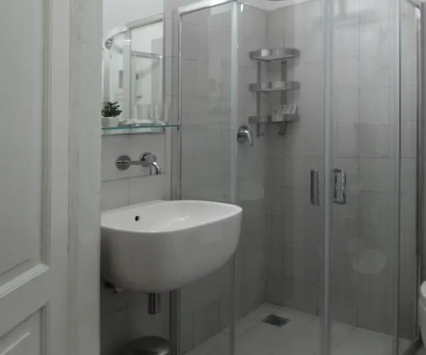 - Via Casalnuovo Collection Gasthof