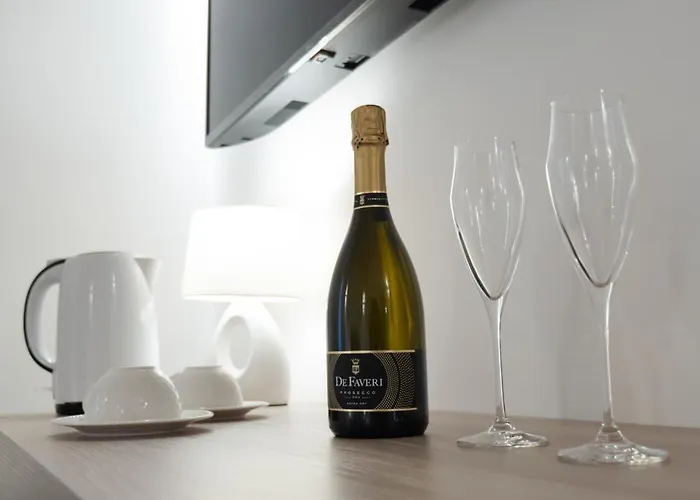 - Via Casalnuovo Collection Gasthof 3*