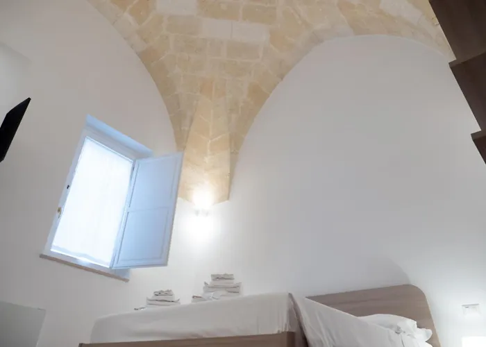 - Via Casalnuovo Collection 3*