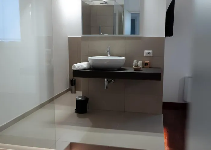 - Via Casalnuovo Collection 3*